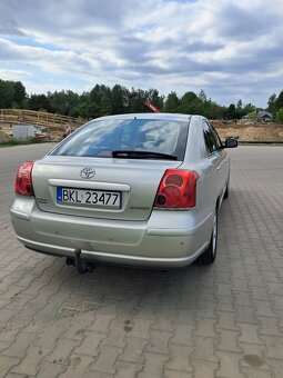 TOYOTA AVENSIS 2.0 D-4D • HATCHBACK • KLIMATYZACJA • XENON • - 2