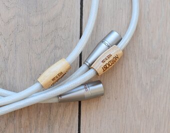 Nordost Valhalla 2 XLR 1m Interconnect - (Price: 1700 EUR) - 2