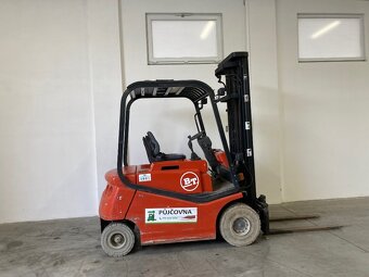 Sprzedaję używany wózek widłowy BT C4E 250 V (01000) - 2