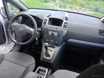 Opel  Zafira  1.6 benz    rok2005 - 2