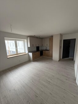 Sprzedam mieszkanie po kapitalnym remoncie Lubomierz - 2