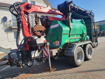 Rębak Jenz 582 z Ciągnikiem Massey Ferguson 8680 - 2