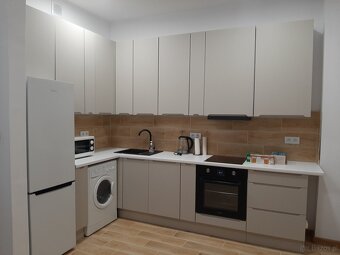 Wynajmę mieszkanie (kawalerkę) - 2