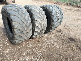 Opony 600/60R22.5 - 2