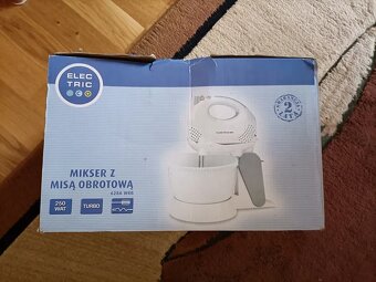 Mikser z misą obrotwa - 2