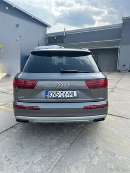 Audi Q7 2.0 TFSi 2017 7 osob - 2
