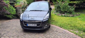 Peuguot 5008 - 2