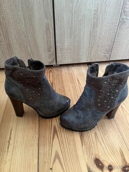 Designerskie botki damskie w rozmiarze 37 - 2