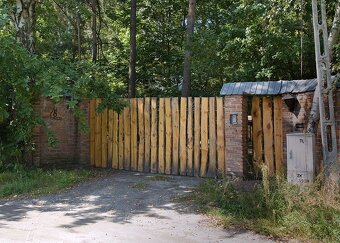 dom na unikalnej  działce - 2