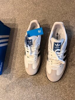 Adidas - 2