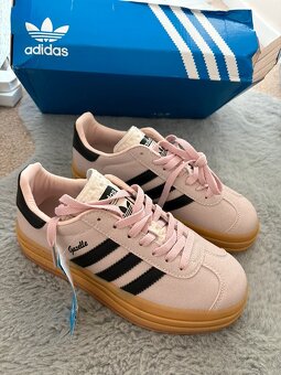 Adidas - 2