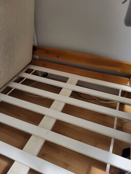 Sprzedam łóżko drewniane - 2