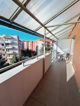 3 pokojowe mieszkanie, 52.80m2, duży balkon, III piętro, os. - 2
