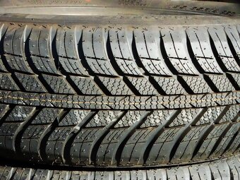 2 opony Nexen N'Blue 4Season 185/65R14 86T całoroczne opony - 2
