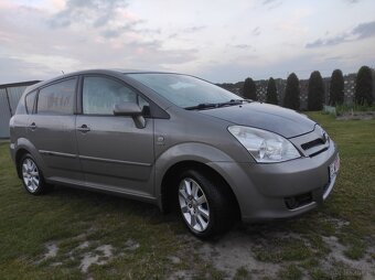 Toyota 1.8/benzyna /gaz - 2