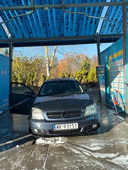 Opel Vectra Sport - 2