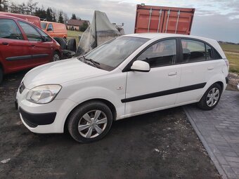 Peugeot 207,1.4b, 2009r, klima - 2