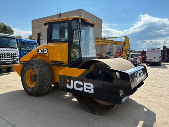 sprzedam walec wibracyjny JCB 117 - 2