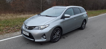 Toyota Auris 1.8 Hybryda 2014r 173 tyś km Kamera Hands-Free - 2