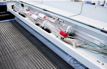 Laser Co2 Weni 1830TC 130W stół taśmowy podajnik autm. - 2