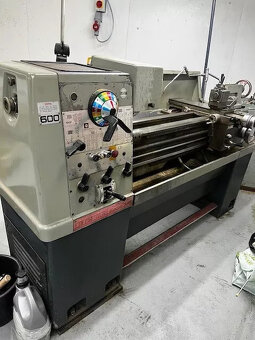 Tokarka Colchester Master 2500 - 2