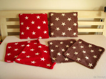 Dekoracyjne pluszowe poszewki 45x45 gwiazdki 6 szt + kocyki - 2