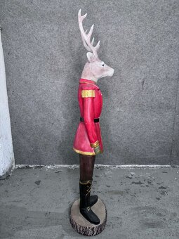 Syndyk sprzeda dekorację - figurę jelenia ( 2szt.) - 2