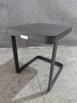 Syndyk sprzeda używane meble ogrodowe - 2