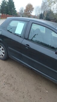 Sprzedam samochód osobowy PEUGEOT - 2