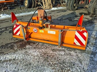 Hydraulicznie obracany lemiesz do odśnieżania - 2