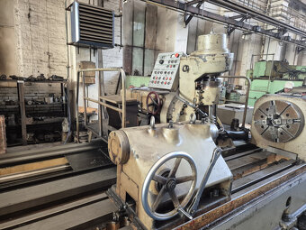 Horizontal Gear Hobbing Machine Kolomna model 5B370 - 2