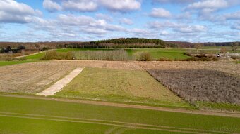 Działka w zielonej okolicy tylko 154 tyś.zł. ( 1476 m2). - 2