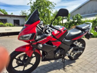 Honda CBR125R - 2