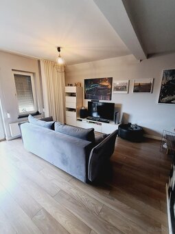 Mieszkanie z antresolą o powierzchni 39.70m2, duży balkon, u - 2