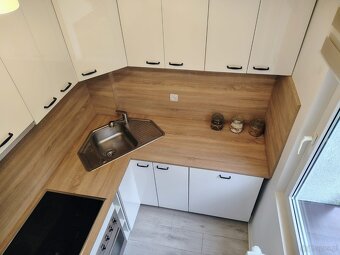 Mieszkanie o pow.27.30 m2, I piętro, po remoncie,Os.Kaliniec - 2