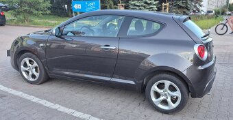 ALFA ROMEO to codzienne bezpieczne jeżdżenie tym samochodem - 2