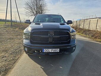 DODGE RAM 1500 5.7 HEMI 4X4 - 2