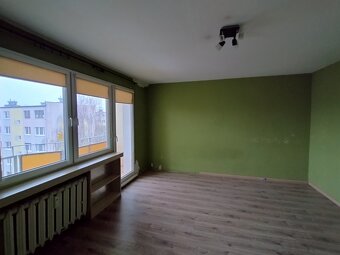Mieszkanie o pow. 47.50m2, balkon, IV p.,  Os. Asnyka - 2