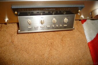 Accuphase C-275V - 2