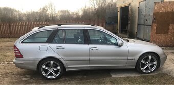 Mercedes W203 C240 V6 - 2