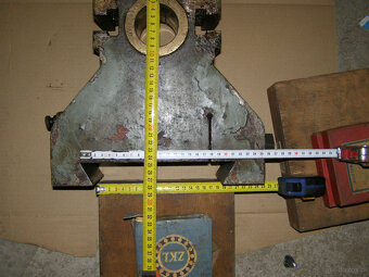 Łożysko do prowadzenia wrzeciona frezarki. - 2