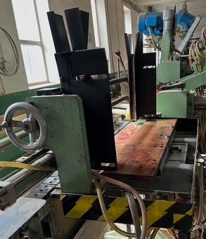 Uniwersalny podajnik elementów do maszyny z magazynkiem - 2