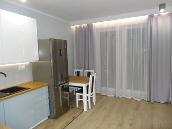 Wynajmę mieszkanie dwupokojowe 31,26m . Os. Diamentowe + duż - 2