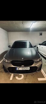 BMW 330i xDrive - 2
