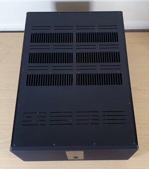Krell Evolution 403e ( Price: 1900 EUR ) - 2