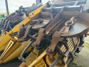 Przystawka do kukurydzy Fantini 8x75 do kombajnu Claas rok p - 2