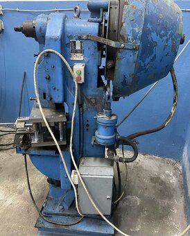 Prasa mimośrodowa 17 ton - 2