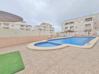 Na sprzedaż: Umeblowany apartament 3-pokojowy z balkonem - 2
