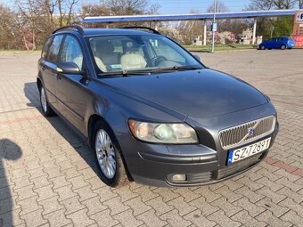 V 50 Bardzo Dobrze Wyposażony - 2