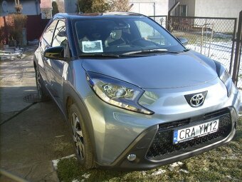 TOYOTA  AYGO  X  CROS  STYLE - 2